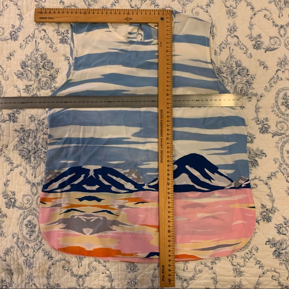 Gorman size 6 silk tank top. - Picture 4 of 4